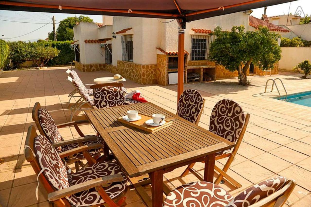 Arenales Great Home With Ac, Pool And Barbecue Arenales del Sol Exterior photo